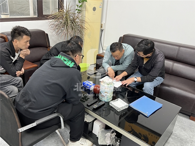 高標(biāo)準(zhǔn)定制！木材炭化機(jī)深受廣東客戶喜歡